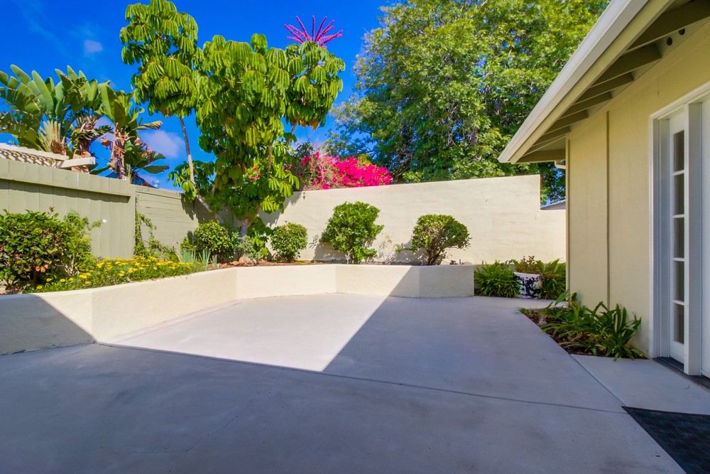 Virtual tour photo 37 of 42 for 3810 Governor Dr