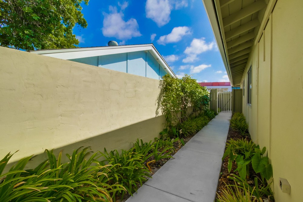 Virtual tour photo 43 of 42 for 3810 Governor Dr