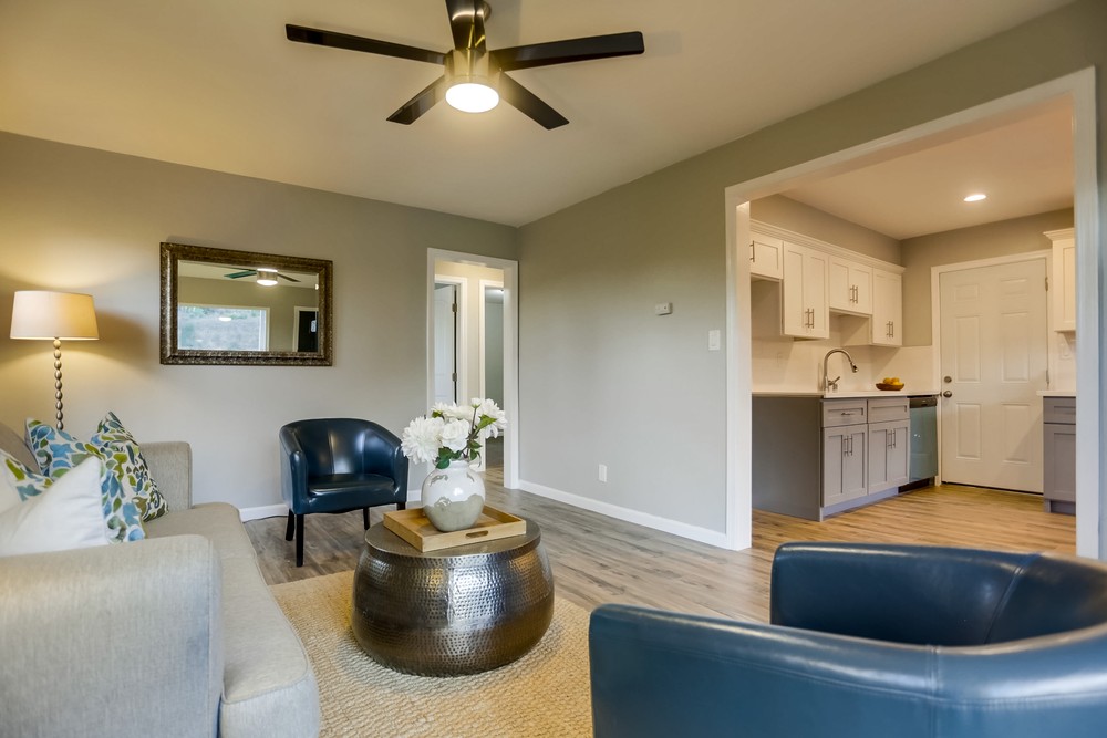 Virtual tour photo 9 of 44 for 3811 College Ave