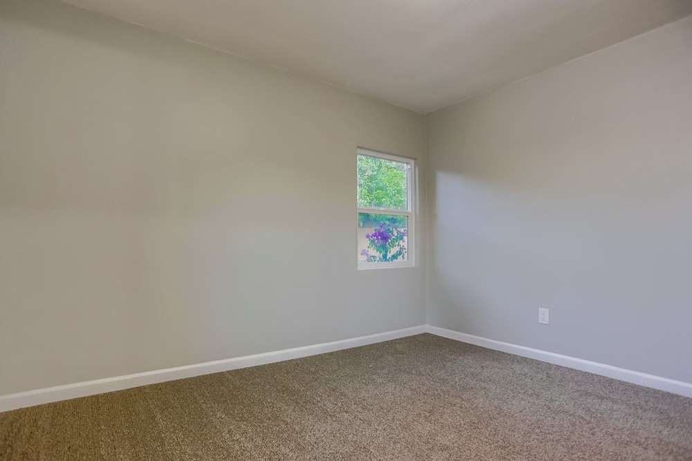 Virtual tour photo 21 of 44 for 3811 College Ave