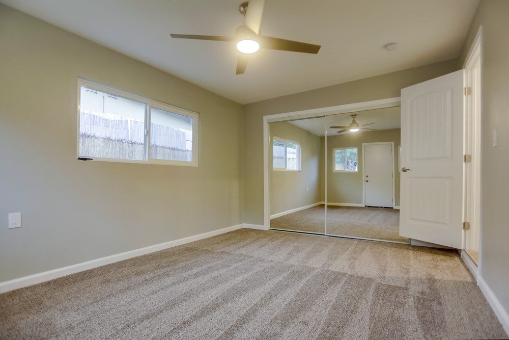 Virtual tour photo 29 of 44 for 3811 College Ave