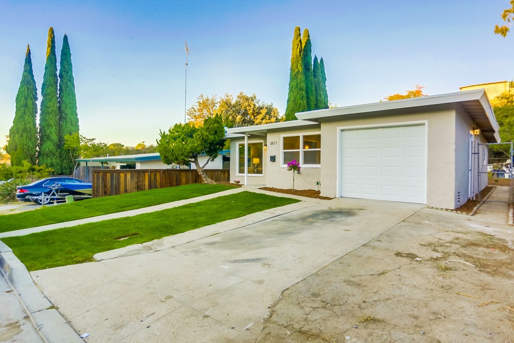 Virtual tour photo 37 of 44 for 3811 College Ave