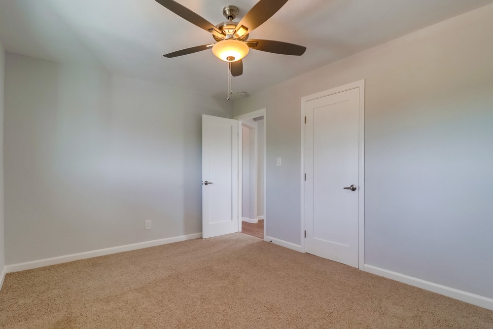 Virtual tour photo 32 of 37 for 3811 Gamma St