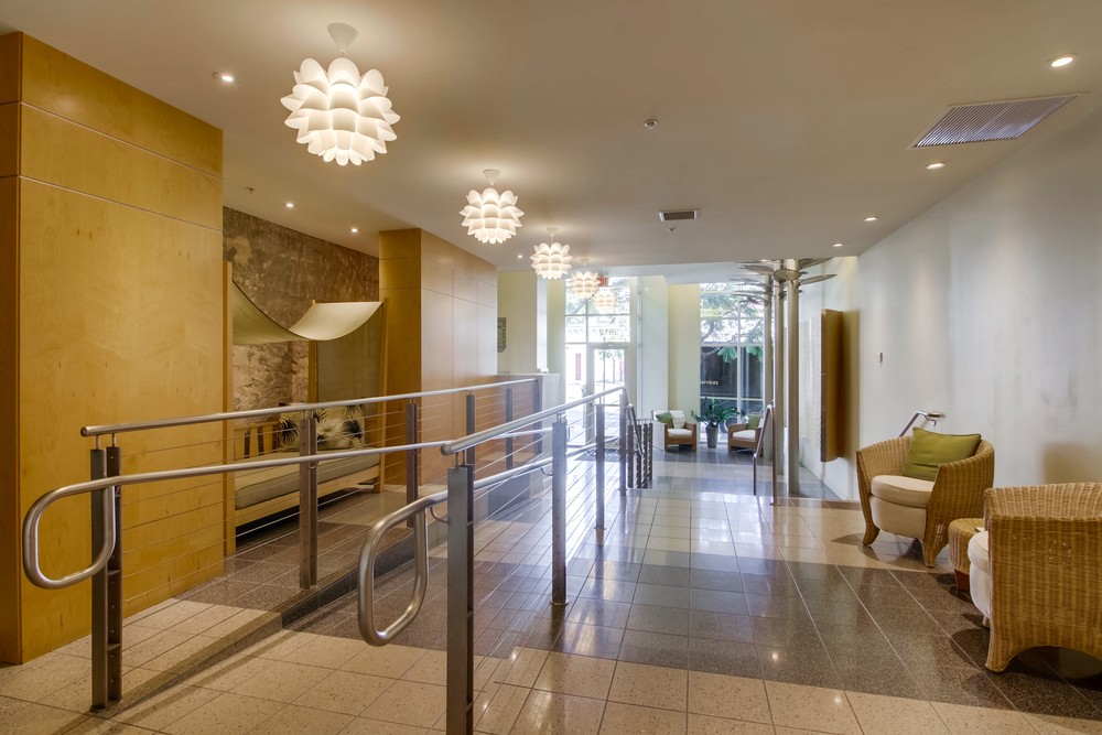 Virtual tour photo 3 of 33 for 3812 Park Blvd. #109