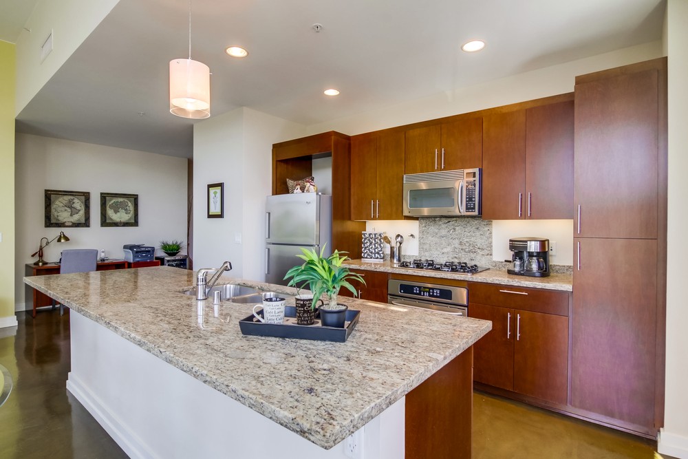 Virtual tour photo 17 of 33 for 3812 Park Blvd. #109