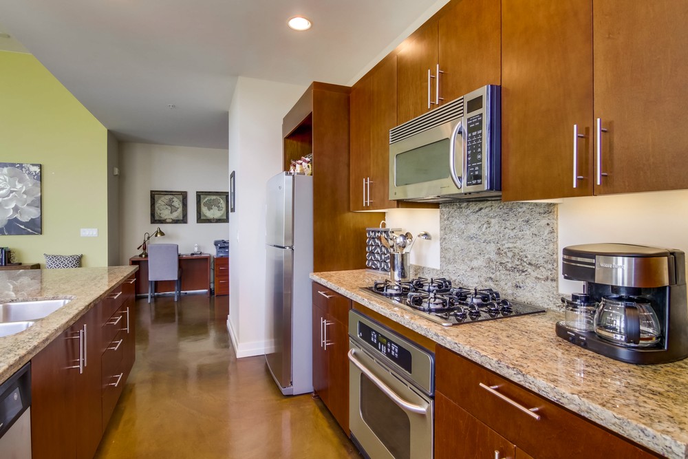 Virtual tour photo 18 of 33 for 3812 Park Blvd. #109