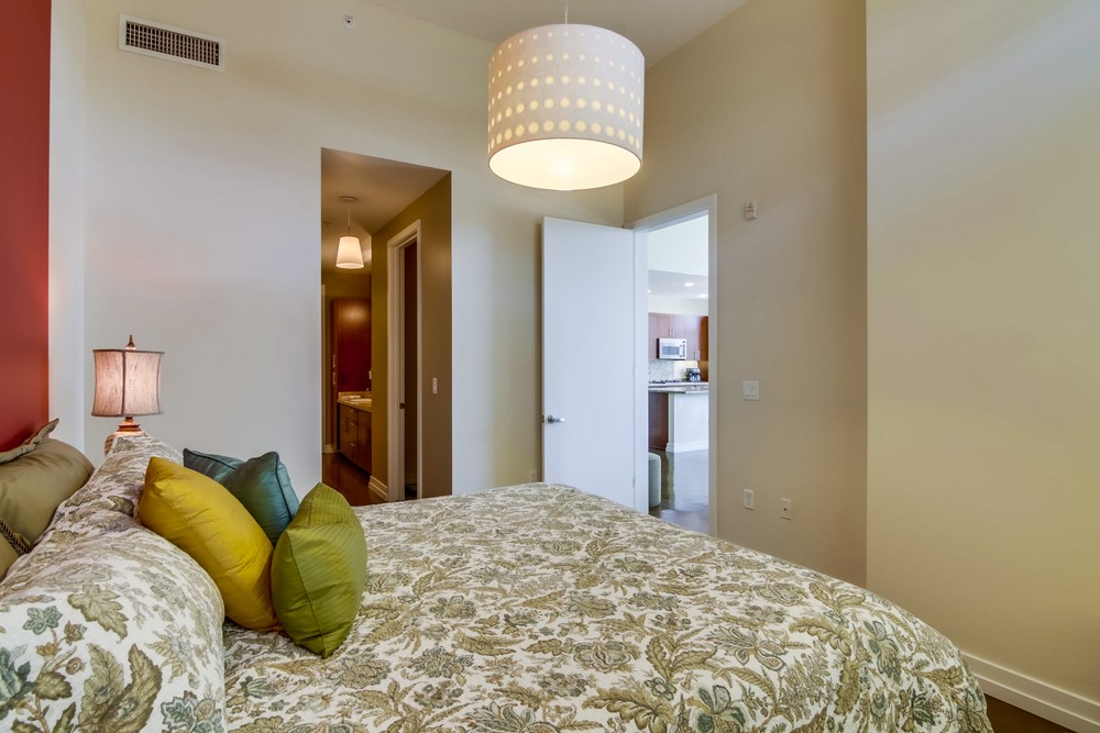 Virtual tour photo 22 of 33 for 3812 Park Blvd. #109