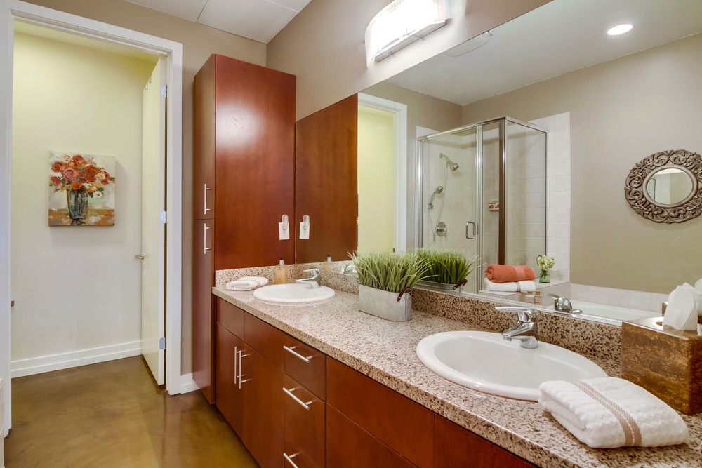 Virtual tour photo 24 of 33 for 3812 Park Blvd. #109