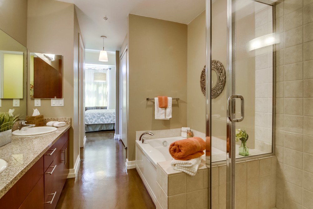 Virtual tour photo 27 of 33 for 3812 Park Blvd. #109