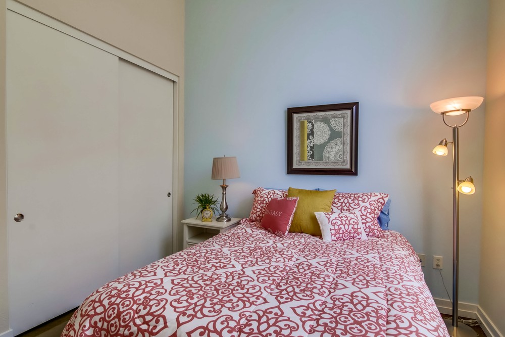 Virtual tour photo 30 of 33 for 3812 Park Blvd. #109