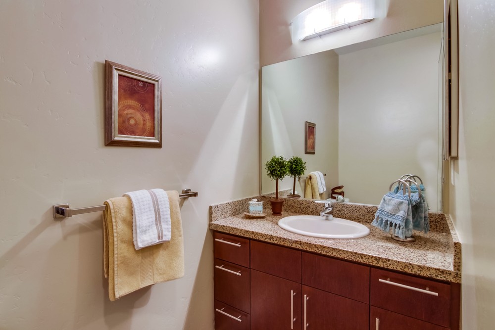 Virtual tour photo 31 of 33 for 3812 Park Blvd. #109