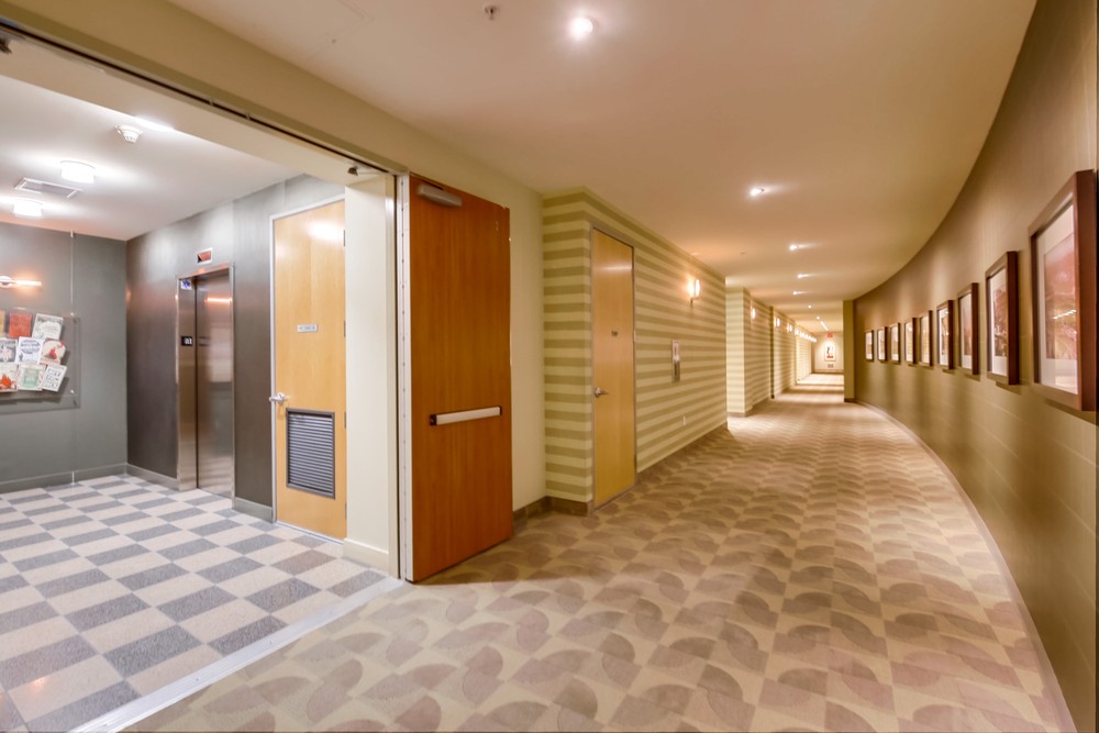 Virtual tour photo 8 of 54 for 3812 Park Blvd #407