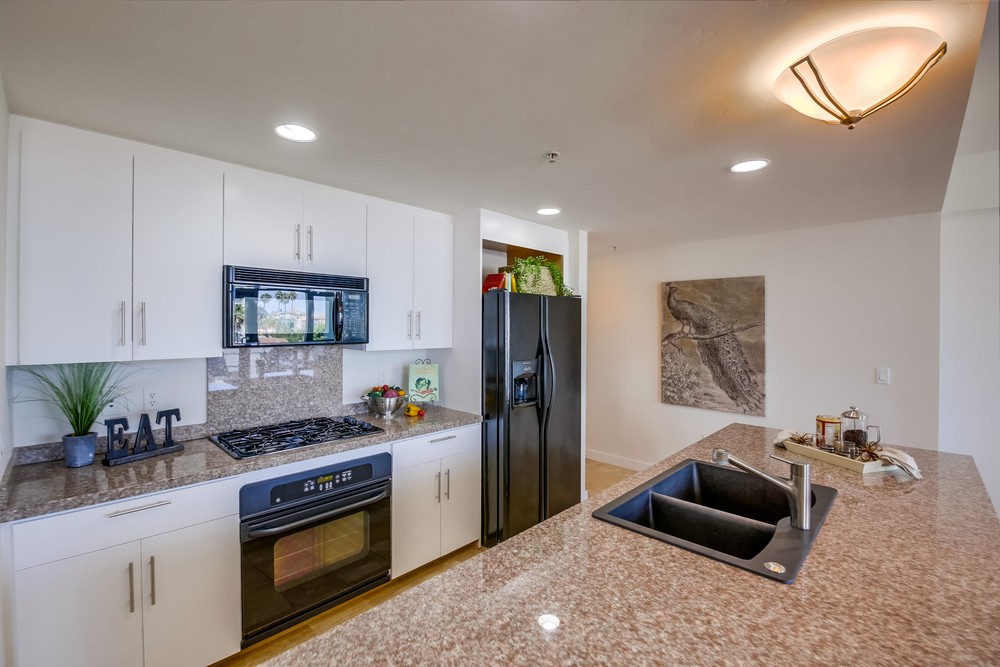 Virtual tour photo 21 of 54 for 3812 Park Blvd #407