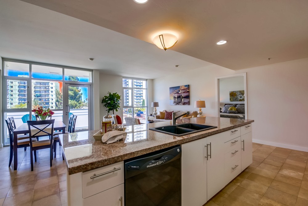Virtual tour photo 26 of 54 for 3812 Park Blvd #407