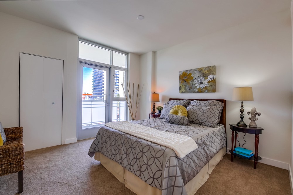 Virtual tour photo 32 of 54 for 3812 Park Blvd #407
