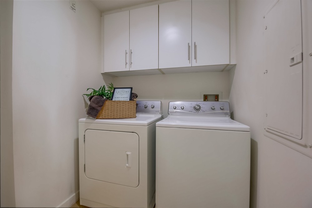 Virtual tour photo 46 of 54 for 3812 Park Blvd #407