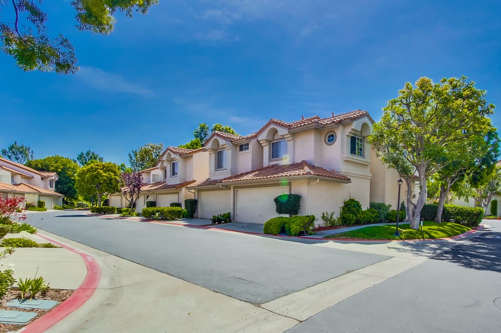 Virtual tour photo 3 of 49 for 3814 Creststone Place