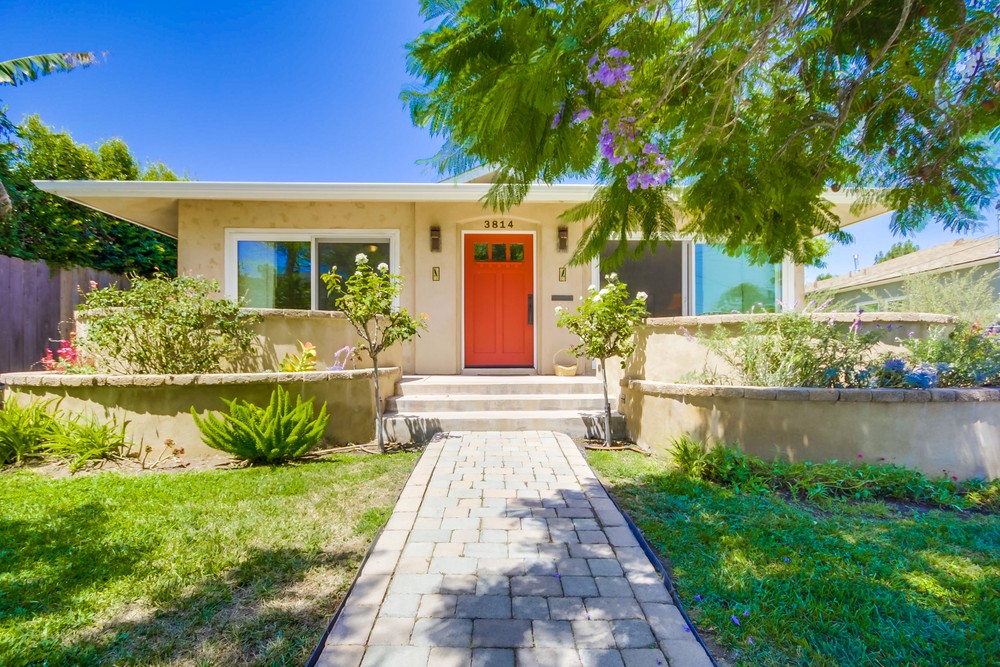 Virtual tour photo 1 of 50 for 3814 Merivale Ave