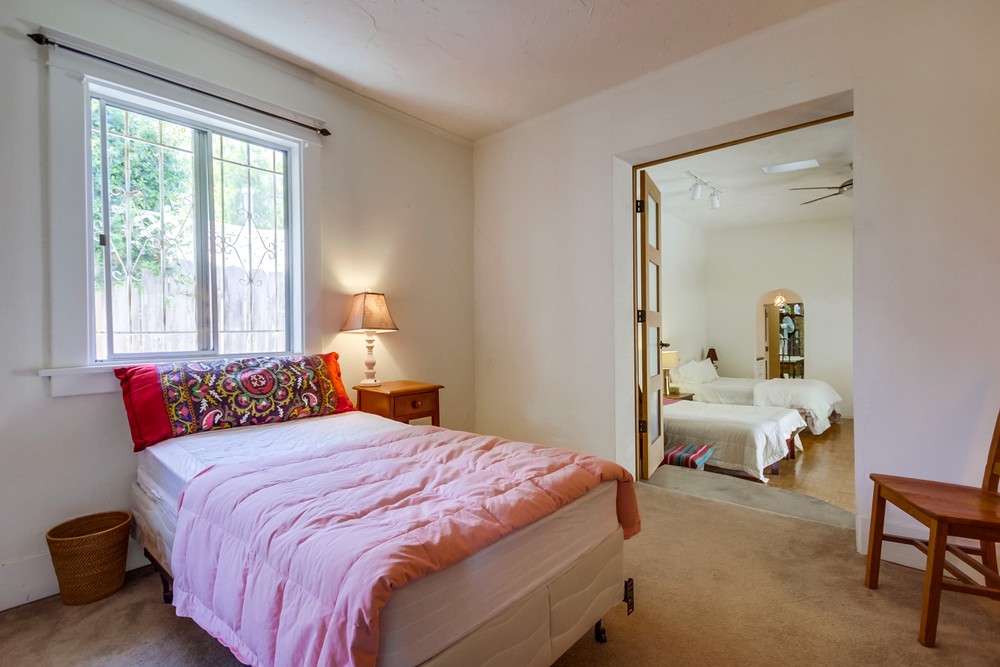 Virtual tour photo 28 of 50 for 3814 Merivale Ave
