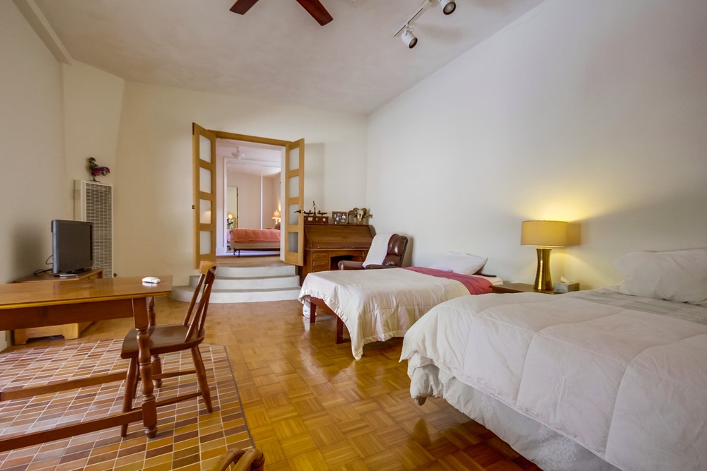 Virtual tour photo 32 of 50 for 3814 Merivale Ave