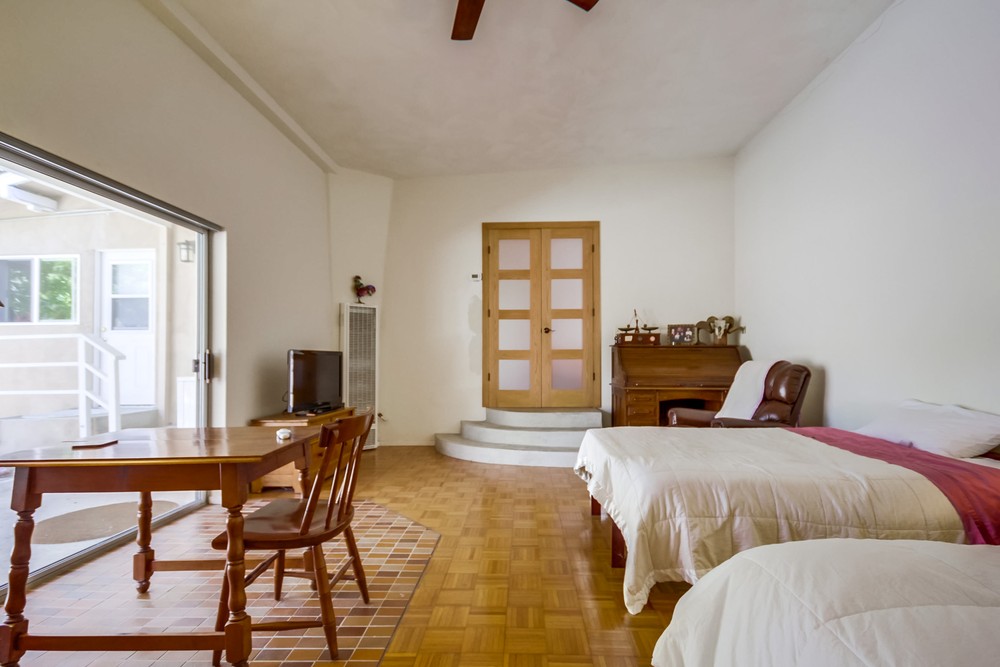 Virtual tour photo 34 of 50 for 3814 Merivale Ave
