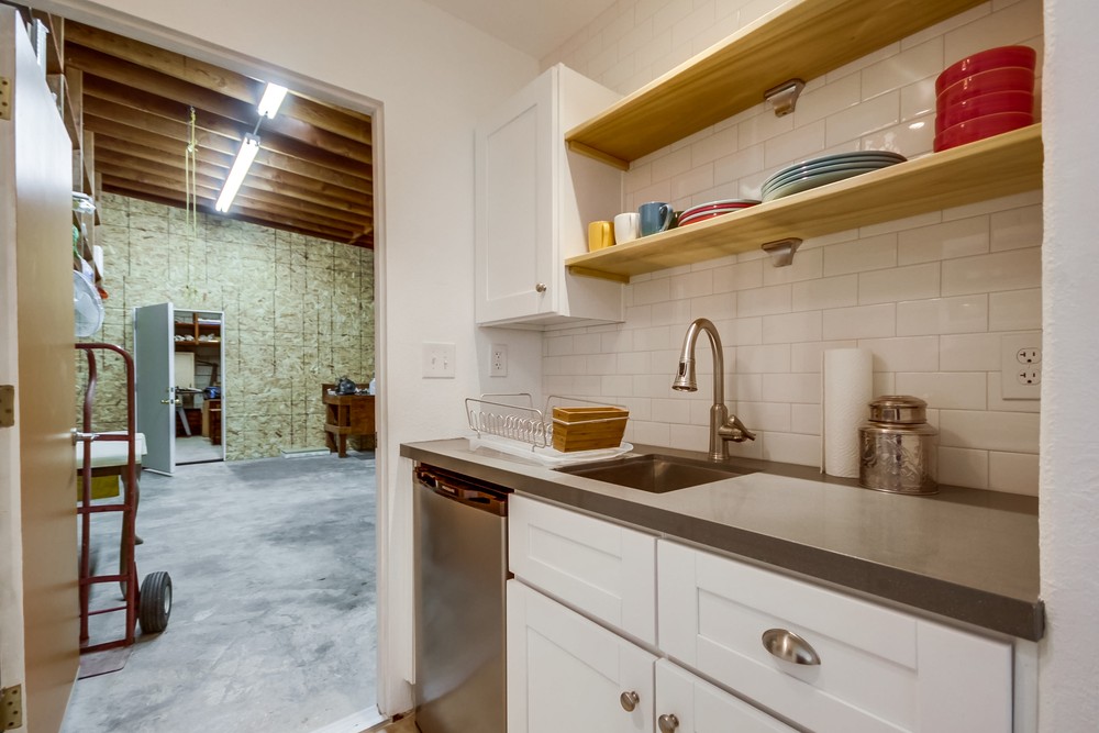 Virtual tour photo 40 of 50 for 3814 Merivale Ave