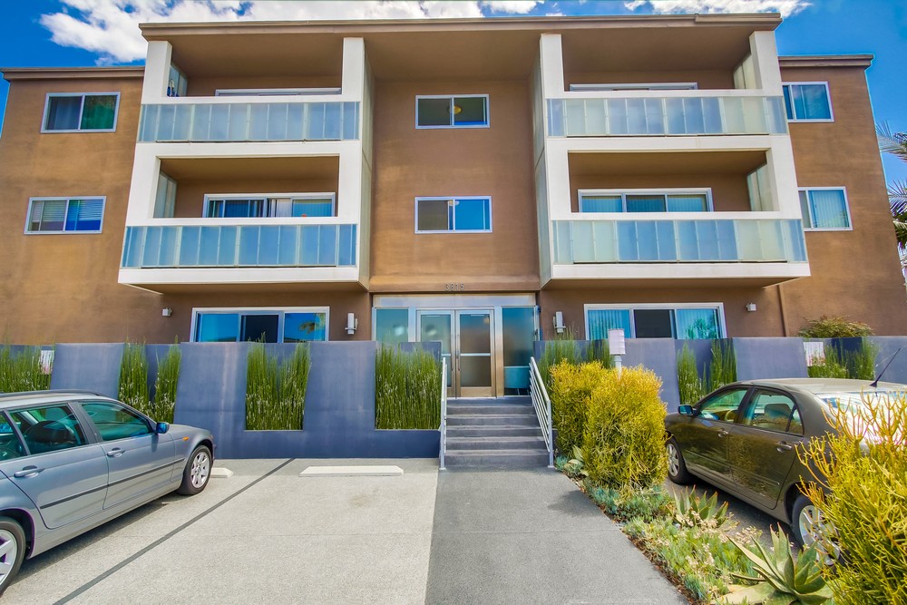 Virtual tour photo 6 of 32 for 3815 Third Ave #22