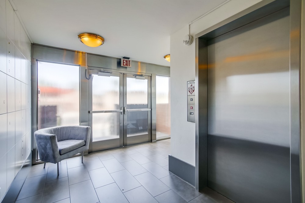 Virtual tour photo 10 of 32 for 3815 Third Ave #22