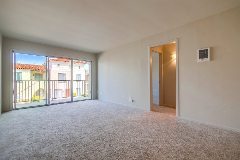 Virtual tour photo 14 of 32 for 3815 Third Ave #22