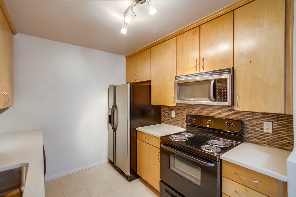 Virtual tour photo 21 of 32 for 3815 Third Ave #22
