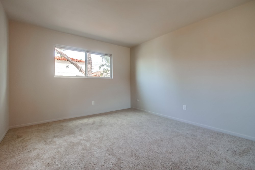 Virtual tour photo 28 of 32 for 3815 Third Ave #22