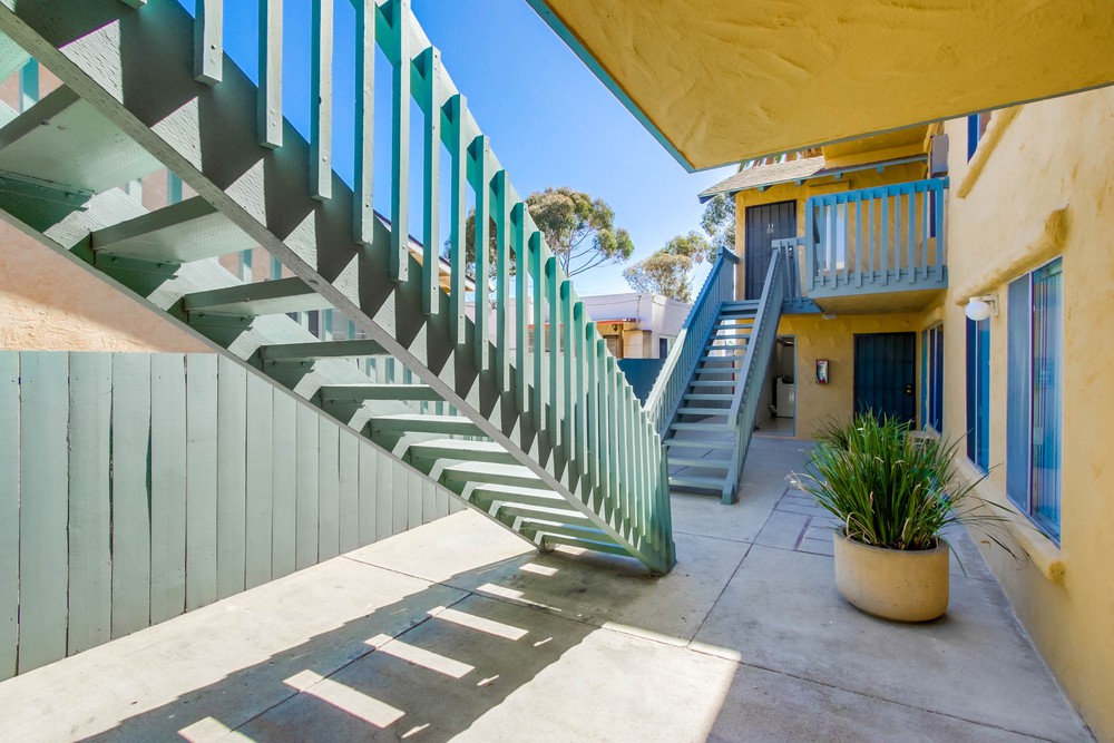 Virtual tour photo 17 of 24 for 3820 40th St