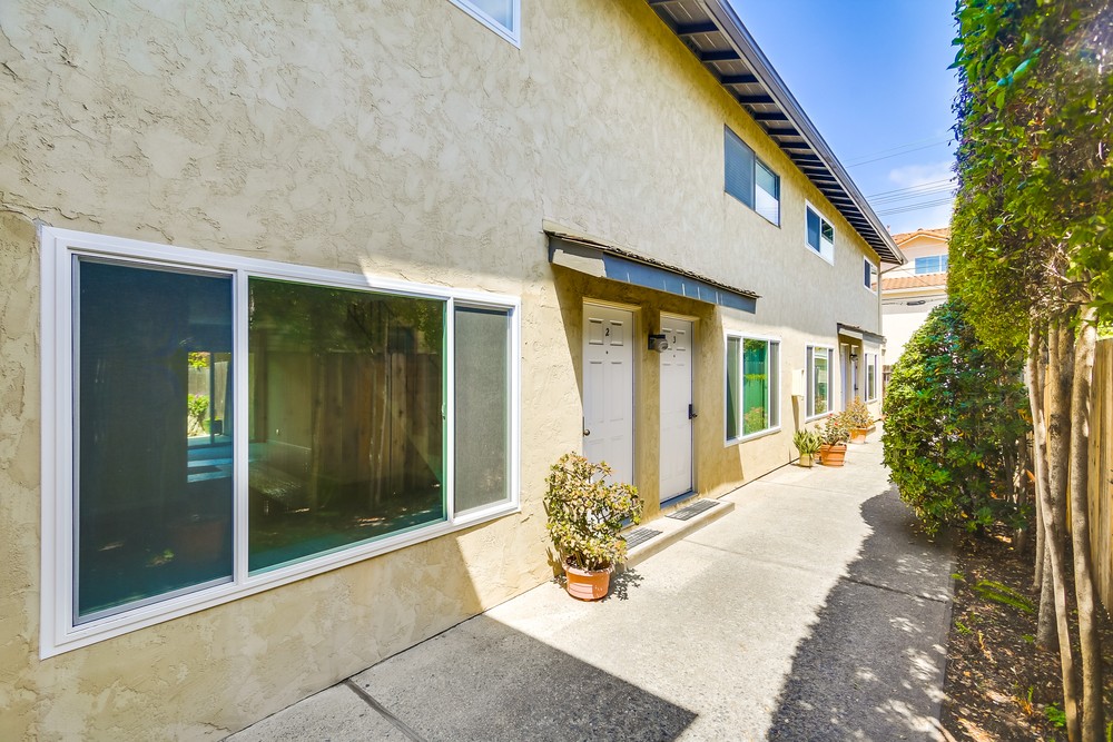 Virtual tour photo 6 of 40 for 3821 Albatross St #2