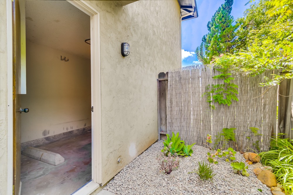 Virtual tour photo 33 of 40 for 3821 Albatross St #2
