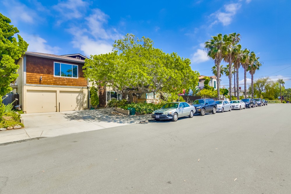 Virtual tour photo 39 of 40 for 3821 Albatross St #2