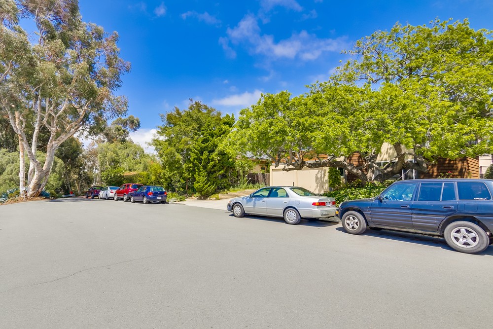Virtual tour photo 40 of 40 for 3821 Albatross St #2