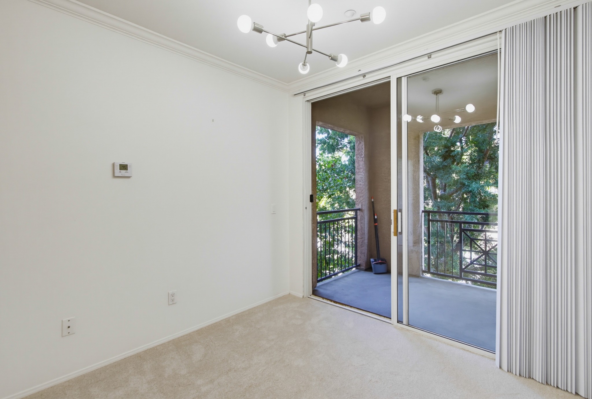 Virtual tour photo 8 of 26 for 3825 Elijah Ct Unit 327