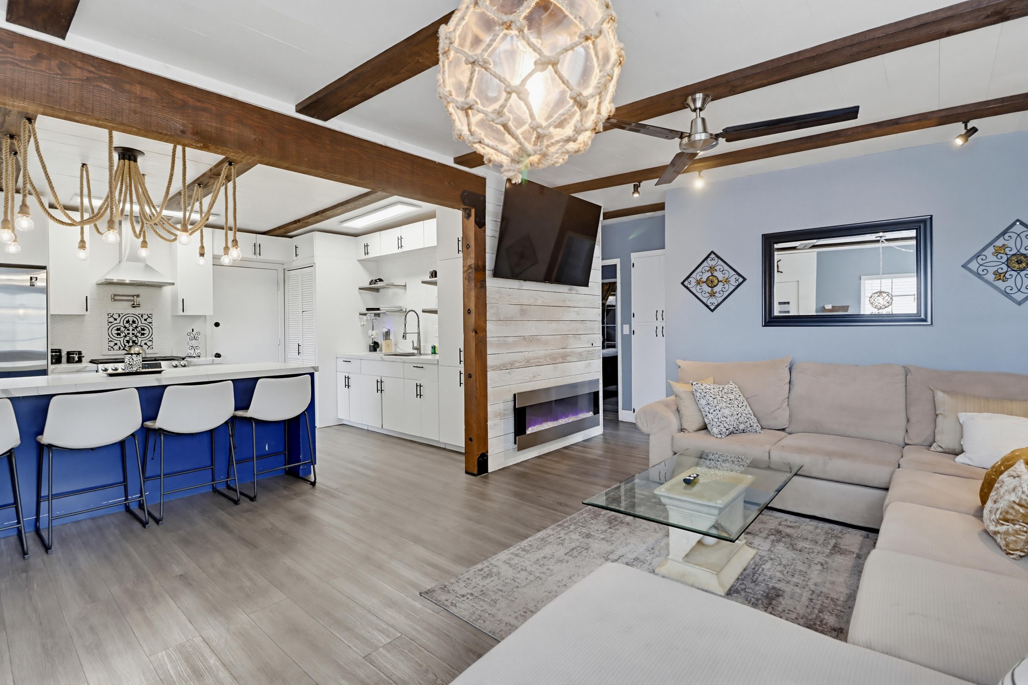 Virtual tour photo 10 of 42 for 3826 Beyer Blvd