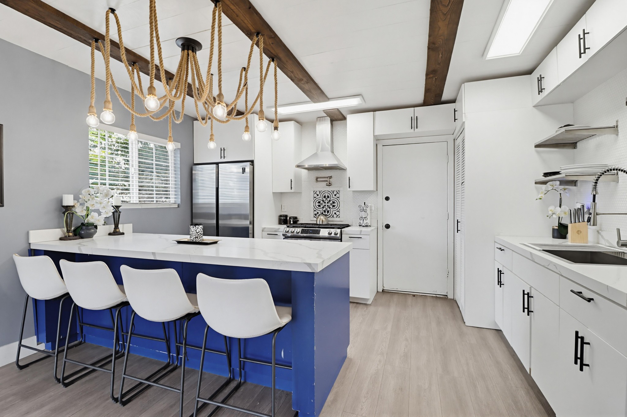 Virtual tour photo 13 of 42 for 3826 Beyer Blvd