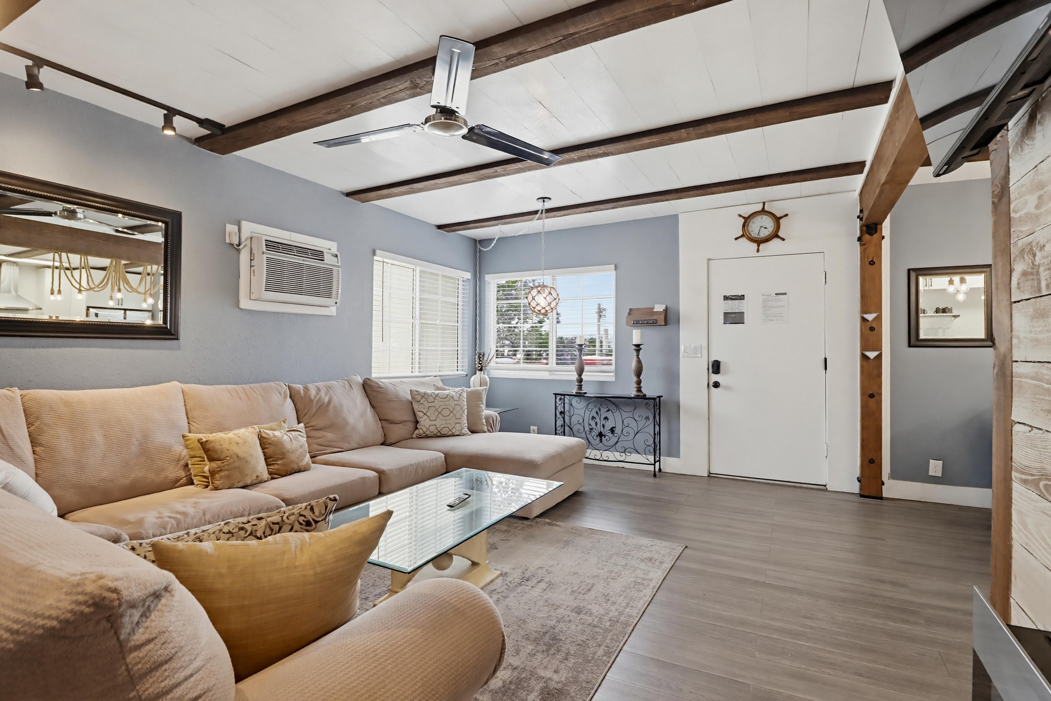 Virtual tour photo 18 of 42 for 3826 Beyer Blvd