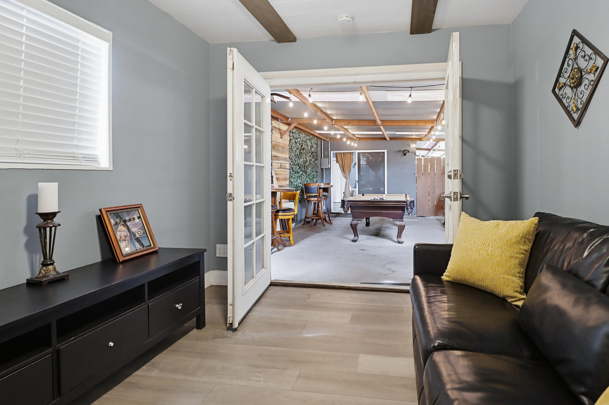 Virtual tour photo 33 of 42 for 3826 Beyer Blvd