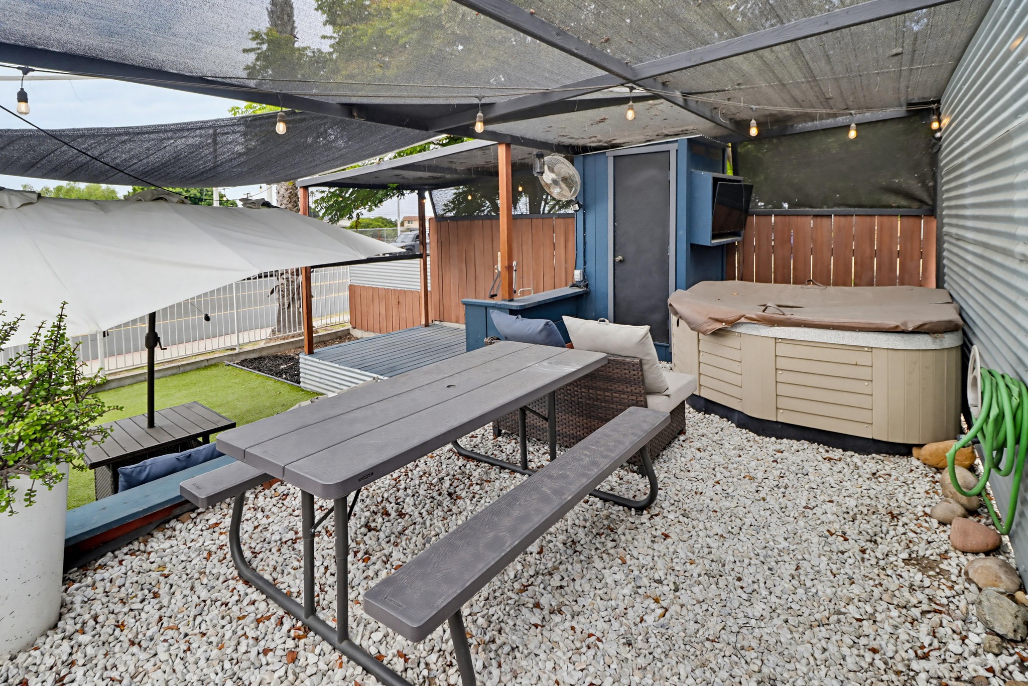 Virtual tour photo 38 of 42 for 3826 Beyer Blvd