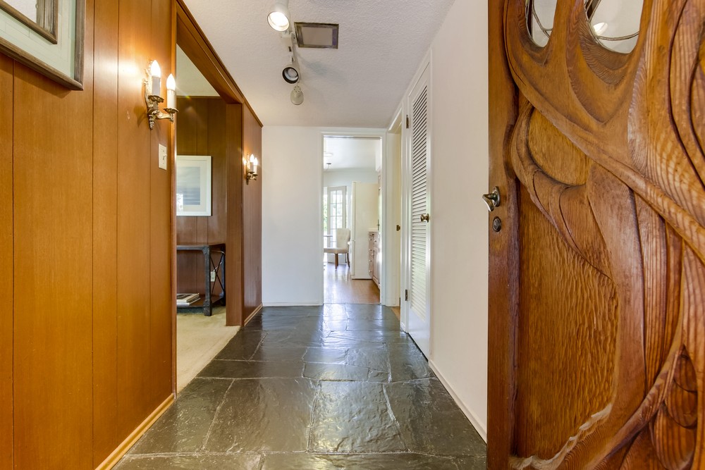 Virtual tour photo 10 of 49 for 3826 Liggett Dr