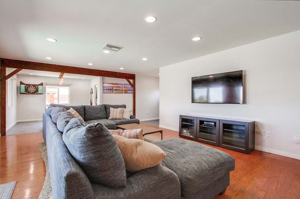 Virtual tour photo 12 of 67 for 3827 Mt Ainsworth Ave