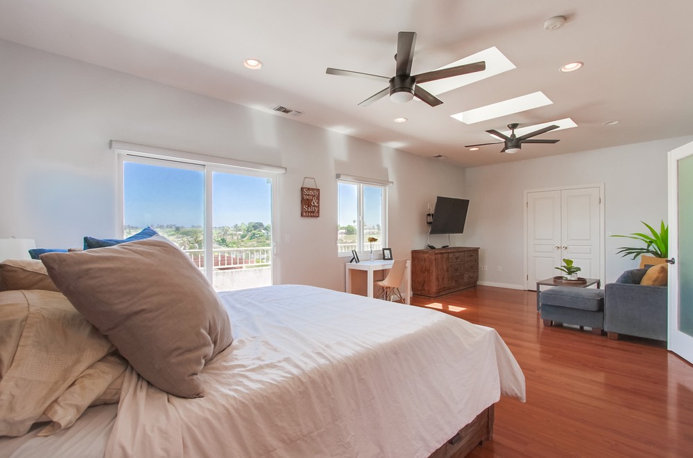 Virtual tour photo 25 of 67 for 3827 Mt Ainsworth Ave