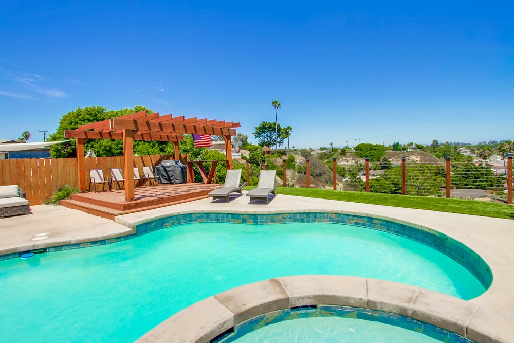 Virtual tour photo 61 of 67 for 3827 Mt Ainsworth Ave