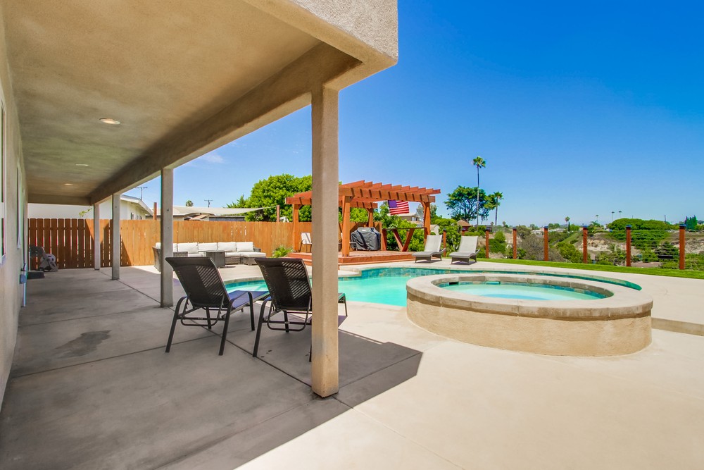 Virtual tour photo 66 of 67 for 3827 Mt Ainsworth Ave