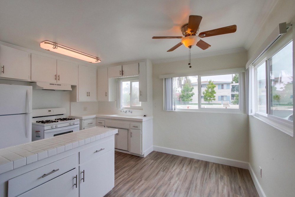 Virtual tour photo 9 of 21 for 3827 Wilson Ave #1