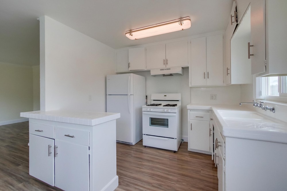 Virtual tour photo 11 of 21 for 3827 Wilson Ave #1