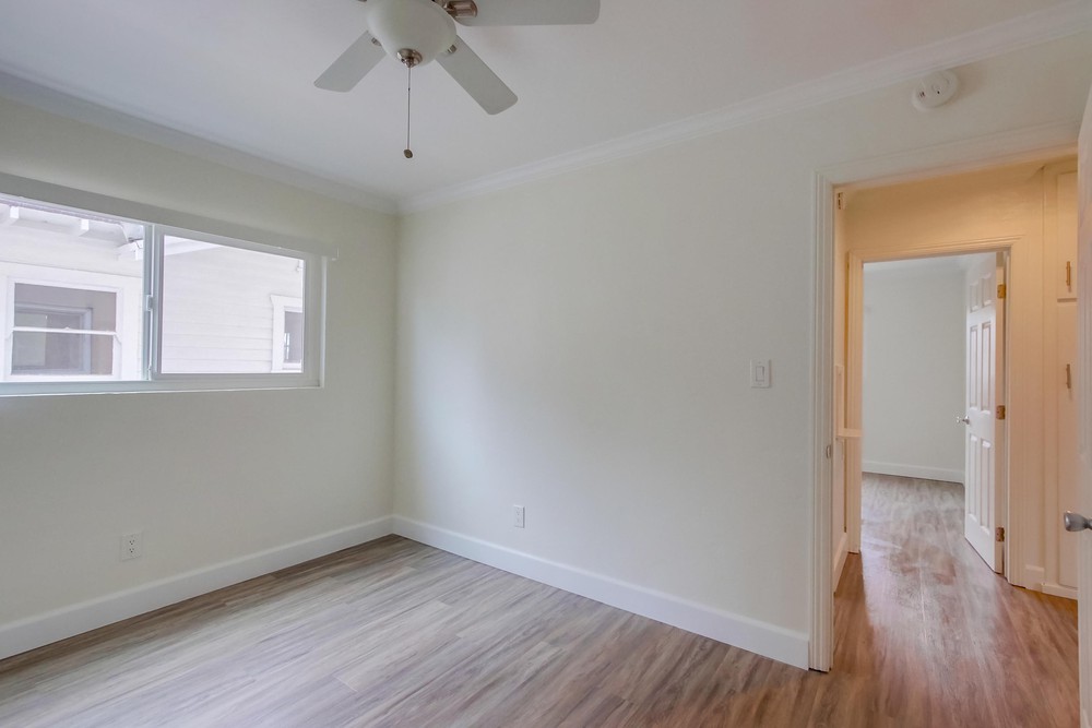 Virtual tour photo 18 of 21 for 3827 Wilson Ave #1